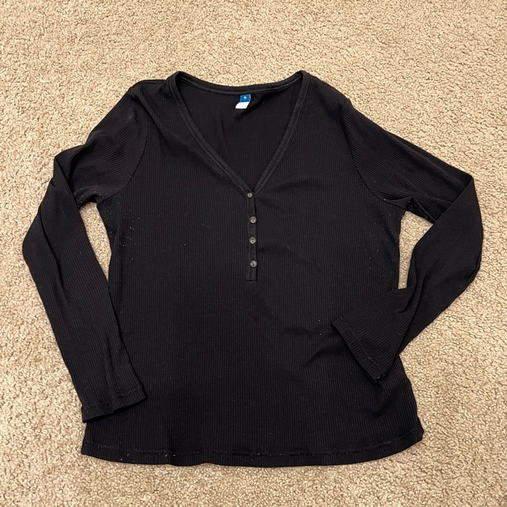 Old navy long sleeve henley